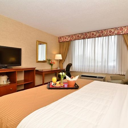 Clarion Hotel Airport Portland Exterior foto
